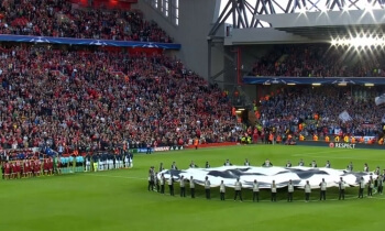 Real Madrid on the pitch for the quarter-finals!