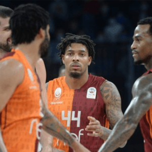Galatasaray Nef vs Bursaspor Basketball